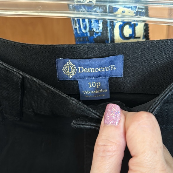 Democracy black pants size 10P - Picture 2 of 3